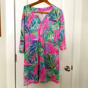 Lilly Pulitzer three-quarter sleeve knit/terry dress with pockets size large